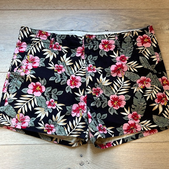 Levi's Other - Levi’s Tropical Print Mens Short Festival Shorts in Size 38